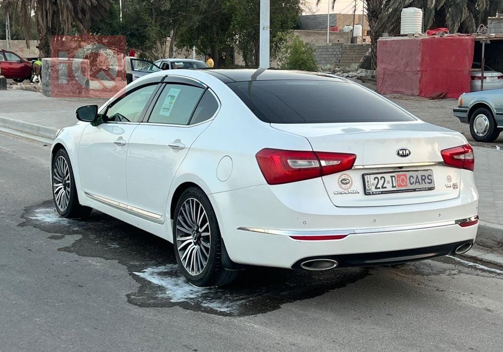 كيا كادينزا